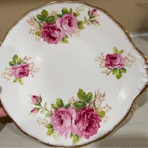 Vintage Royal Albert American Beauty Rose China Dessert/Sandwich Plate Gold Trim